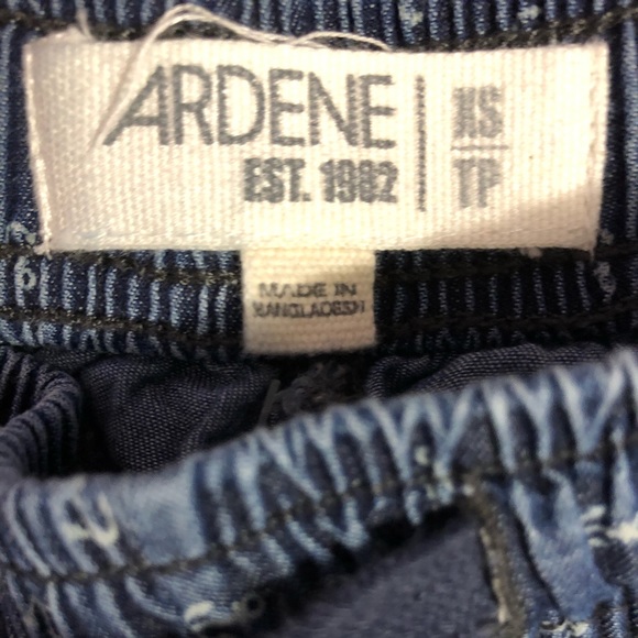 Blue flowy shorts with anchor pattern - Picture 4 of 4